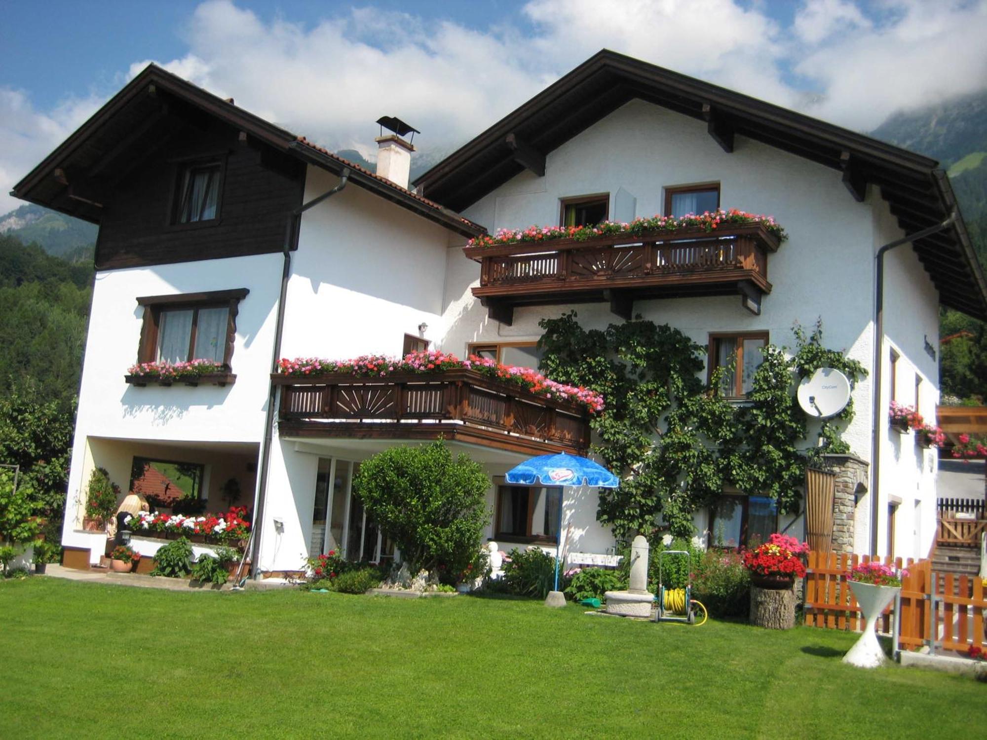 Gaestehaus Sonnenheim Thaur Exteriör bild